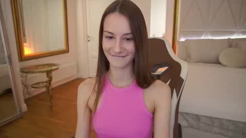 cozymell online show from February 20, 2:19 pm