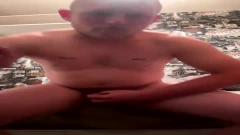craigrobbo251 online show from May 2, 4:18 am