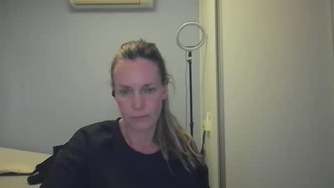 Anny online show from November 17, 12:13 am