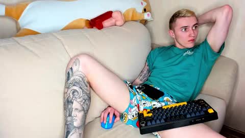 Alex online show from February 27, 4:43 pm