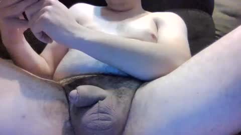 crazydog3690 online show from December 12, 2:48 am