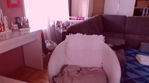 Camille online show from February 4, 11:16 am