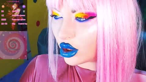 Roxy online show from October 19, 3:27 pm