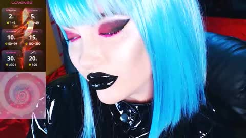 Roxy online show from March 28, 3:24 pm