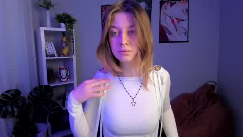 Alice online show from January 12, 1:29 pm