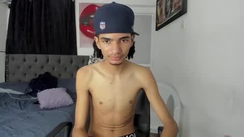 crazzy_master1 online show from April 7, 5:20 am