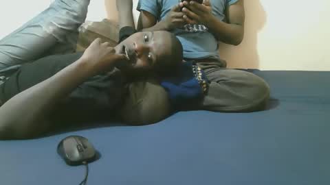 Snapshot of crazzyfucck chatting on October 19, 6:12 pm Samuel online show from October 19, 6:12 pm