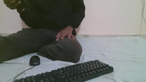 Snapshot of crazzyfucck chatting on October 18, 9:57 am Samuel online show from October 18, 9:57 am