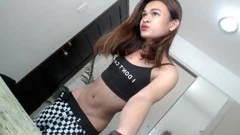 Delilah online show from January 6, 5:17 pm