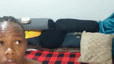 creamyhub online show from February 6, 11:02 am