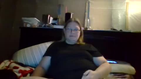 Snapshot of creamymadona chatting on February 12, 3:18 am Heather online show from February 12, 3:18 am