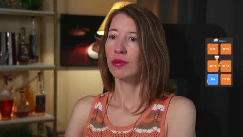 Snapshot of creme_dela_creme chatting on October 28, 5:58 pm Quinn de la Creme online show from October 28, 5:58 pm