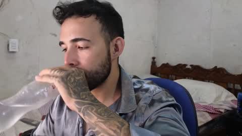 cris_simons online show from December 15, 3:24 am