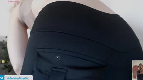 cris_tinne online show from April 12, 3:27 pm