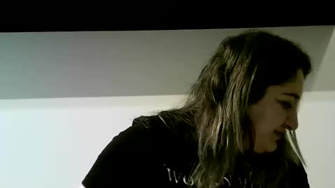 cristina20021991 online show from February 11, 5:17 pm