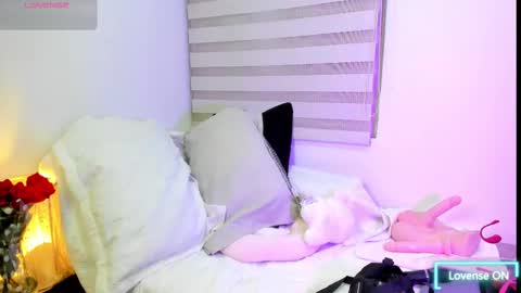 Snapshot of cristinalaurent2 chatting on September 25, 11:45 pm Cristina Laurent online show from September 25, 11:45 pm