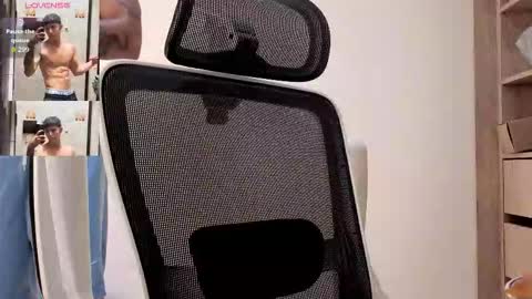 Snapshot of cristopher23_ chatting on October 21, 2:54 pm cristopher23 online show from October 21, 2:54 pm