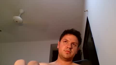 cristopher3042 online show from May 26, 12:06 am