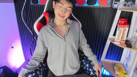 Cristopher  online show from April 22, 8:38 pm