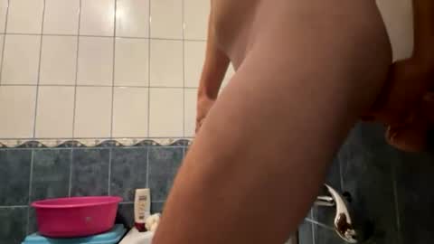 croatianbottom online show from July 17, 7:49 pm
