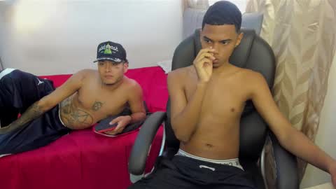 crow_black00 online show from September 30, 6:18 pm