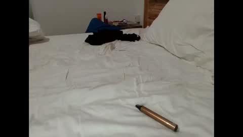 cruelworldxxx online show from December 4, 5:40 am