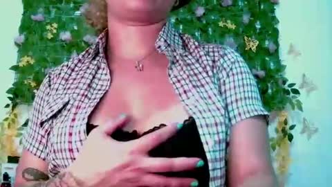 crysrus online show from March 4, 2:08 am