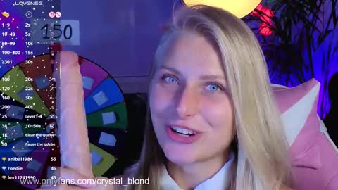 Snapshot of crystal_blond chatting on September 14, 9:16 pm Crystal online show from September 14, 9:16 pm