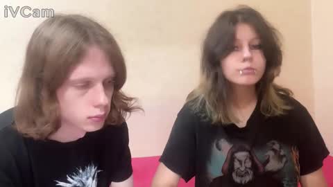 Crystal and Marcl online show from November 26, 7:16 am