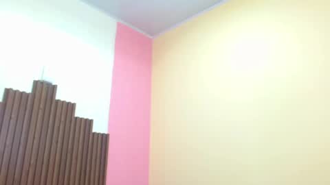 I AM CRYSTAL online show from February 25, 6:44 pm