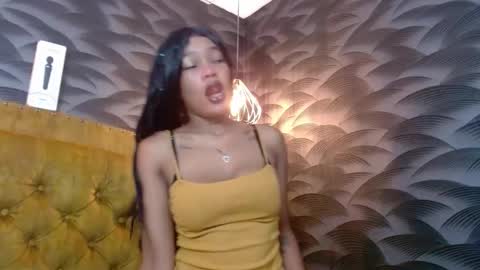 Snapshot of crystalbrooke3x chatting on October 10, 8:57 pm Crystal online show from October 10, 8:57 pm