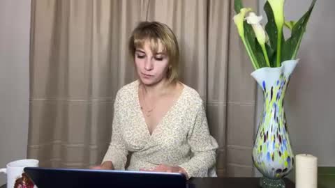 Mary online show from July 21, 8:33 pm