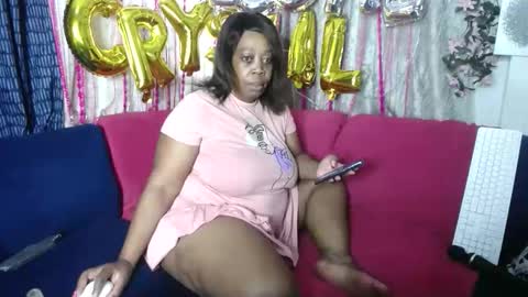 crystaljes online show from February 25, 1:47 pm