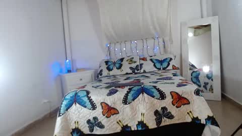 Cristal  online show from February 25, 1:20 am