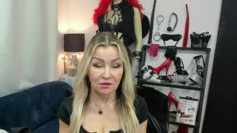 CrystalHotty online show from March 31, 5:08 am