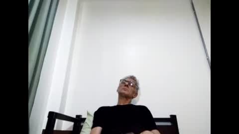 Snapshot of cucaio18 chatting on February 25, 8:03 am BIG UNCUT HARD COCK online show from February 25, 8:03 am