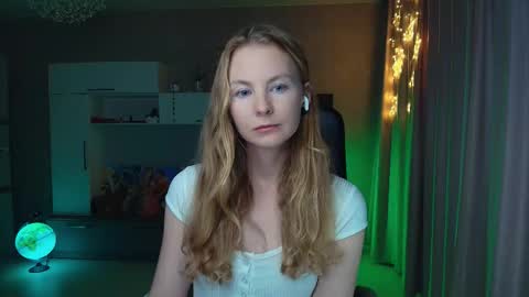 Alexia online show from November 24, 1:54 pm