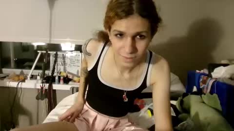 cuddleavenue online show from October 18, 1:10 am