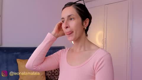 Leonela online show from October 24, 4:41 pm