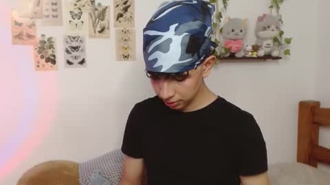 Cuddly online show from March 20, 11:10 pm