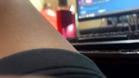 Snapshot of cum_all_over_mmee chatting on March 2, 7:32 am im KIM new girl to spoil online show from March 2, 7:32 am