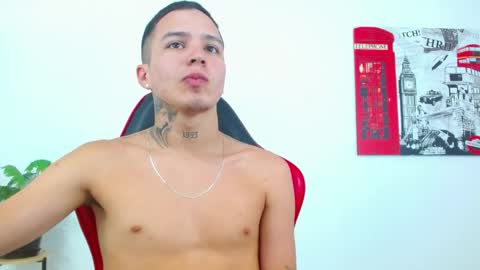 cumandres online show from April 22, 3:30 pm