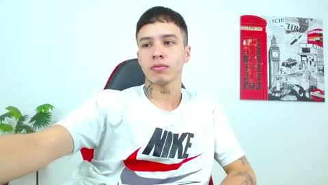 cumandres online show from March 12, 4:00 pm