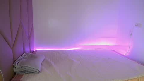 cummingyu online show from February 1, 7:02 pm