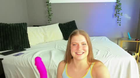 Marie and Tom online show from January 8, 10:06 pm