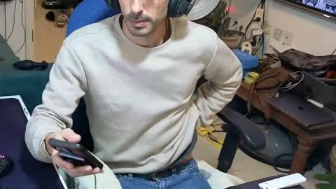 curiousgenie online show from January 11, 3:40 pm