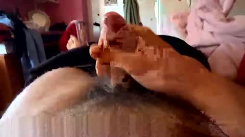 currocll online show from October 6, 7:59 am