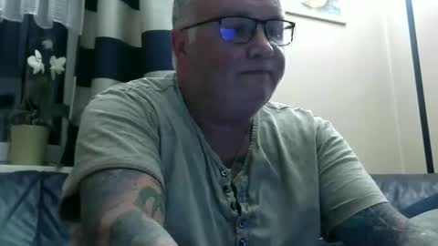 curtus14 online show from October 11, 9:51 pm