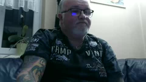 curtus14 online show from January 8, 9:09 pm