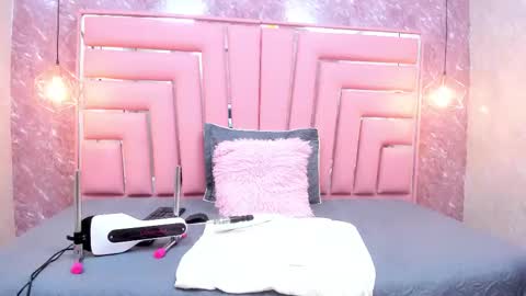 Alyanna  online show from November 13, 12:08 pm